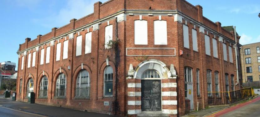 Help Sought in Finding a New Home for Historic&nbsp;Crane